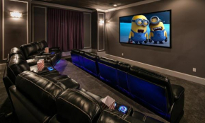 Luxury 6 Bdrm Retreat with Gaming Loft Area at Reunion